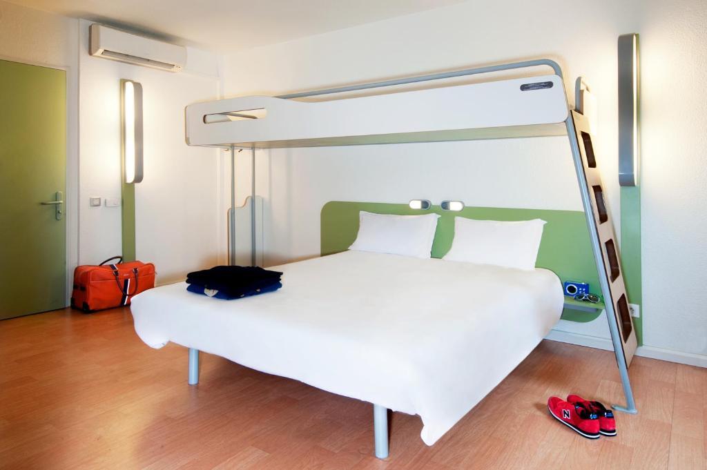 Ibis Budget Narbonne Sud A9/A61 Екстериор снимка